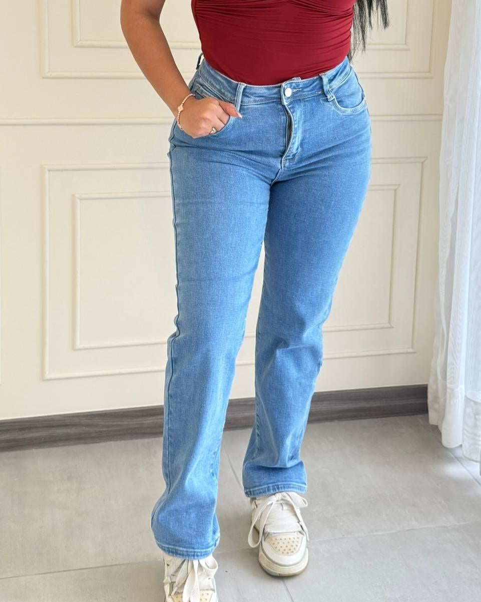 STRAIGHT LOLA - JEANS MOST WANTED